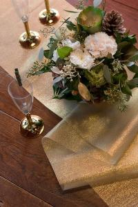 Organza kaitaliina metallinen kulta 0,3 x 5 metriä