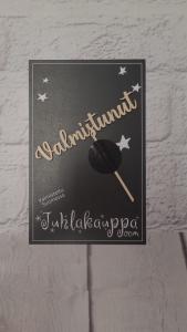 Kakkukoriste Valmistunut – koivuvaneria, kotimainen valmistus