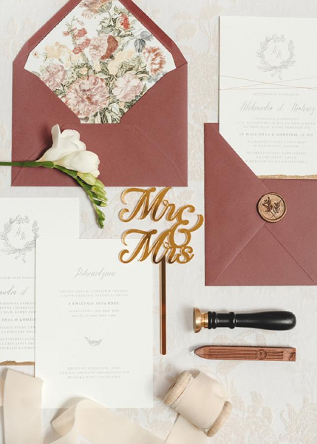 Hääkakun koriste Mr&Mrs kulta akryyli