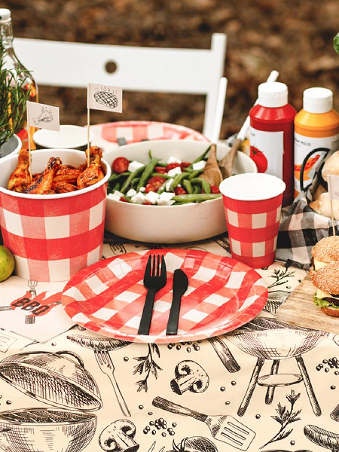 Muoviset mustat aterimet, 12 kpl