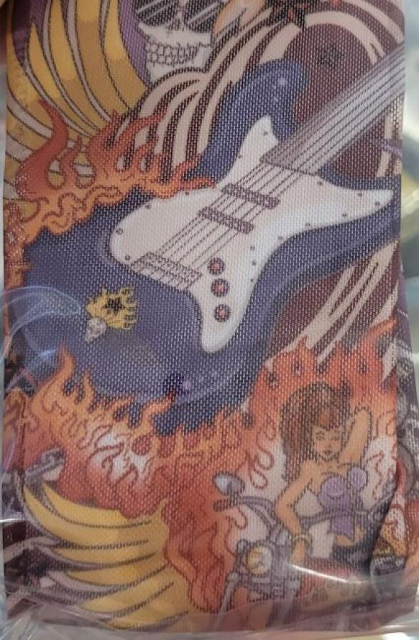 Tatuointihiha Rock'n roll (pääkallo, kitara, tulta ym.)