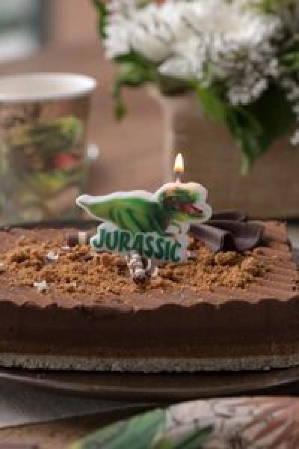 Dinosaurus kakkukynttilä