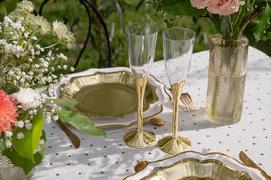 Kirkas shampanjalasi/kuohuviinilasi hopealla jalalla muovia, 6 kpl