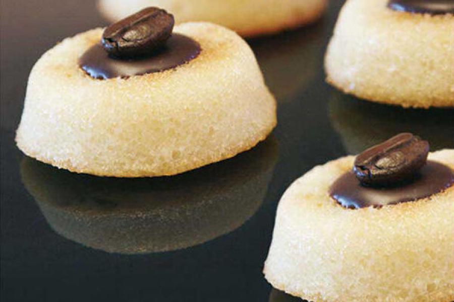 Silikoninen donitsivuoka / savariinivuoka 8:lle donitsille - Silikomart